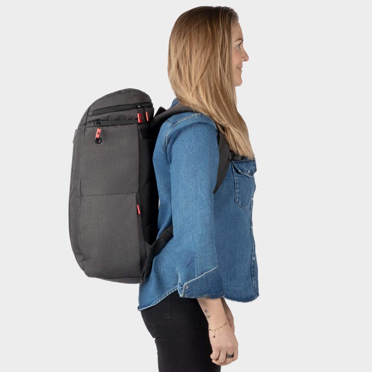 The Zeeker 27L